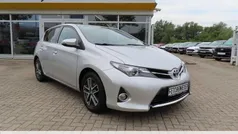 Silber Gebraucht 2015 Toyota Auris Edition Limousine | 9.990 € (Guter Preis)