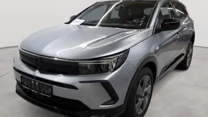 Gebraucht Opel Grandland X 130 PS (95 kW) 2024 Quarz silber metallic SUV