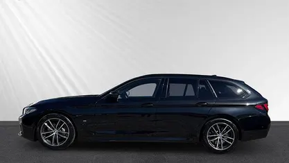 Gebraucht BMW 530 M Sport 286 PS (210 kW) 2022 Schwarz Kombi