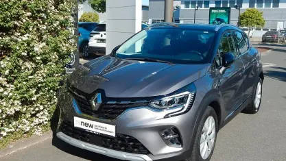 Używany Renault Captur Intens 140 KM (102 kW) 2022 Szary SUV