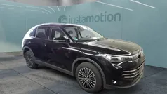 Schwarz Gebraucht 2024 VW Tiguan Elegance SUV | 41.150 € (Fairer Preis)