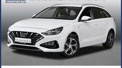 Weiß Gebraucht 2024 Hyundai i30 Select Kombi | 20.410 € (Fairer Preis)