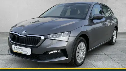 Gebraucht Skoda Scala Ambition 150 PS (110 kW) 2023 Grau Kleinwagen