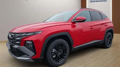Rot Gebraucht 2024 Hyundai Tucson Trend SUV | 34.990 € (Fairer Preis)