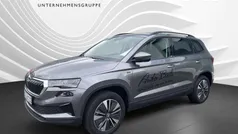 Grau (graphitegrau metallic) Gebraucht 2025 Skoda Karoq Tour SUV | 35.990 € (Fairer Preis)