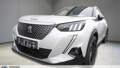 Gebraucht Peugeot e-2008 GTi 100 kW (136 PS) 2021 SUV