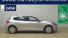 Silber Gebraucht 2021 Ford Focus Trend Limousine | 10.480 € (Fairer Preis)