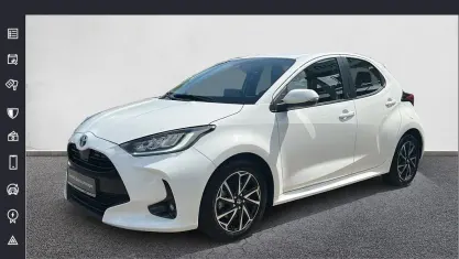 Gebraucht Toyota Yaris Hybrid Team 116 PS (85 kW) 2022 Weiß Limousine