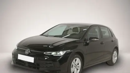 Gebraucht VW Golf VIII Life 116 PS (85 kW) 2025 Grenadillschwarz metallic Limousine