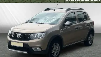 Gebraucht Dacia Sandero Prestige 90 PS (66 kW) 2019 Beige Limousine