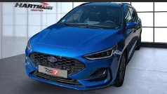 Blau Gebraucht 2024 Ford Focus ST-Line Kombi | 25.900 € (Guter Preis)
