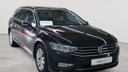 Gebraucht VW Passat Business 150 PS (110 kW) 2023 Deep black perleffekt Kombi