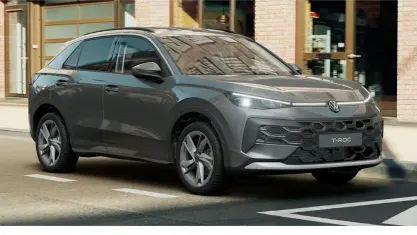 Neu VW T-Roc Life 150 PS (110 kW) 2026 Grau SUV
