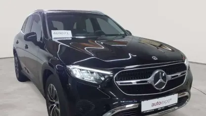 Gebraucht Mercedes GLC200 Advanced 204 PS (150 kW) 2023 Obsidianschwarz metallic SUV