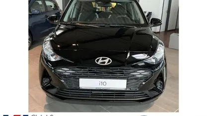 Phantom black / met Gebraucht 2024 Hyundai i10 Select Kleinwagen | 15.290 € (Fairer Preis)