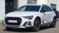 Gletscherweiß metallic Gebraucht 2024 Audi A3 S-Line Limousine | 37.700 € (Superpreis)