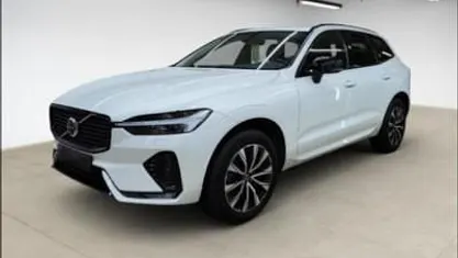 Weiß Gebraucht 2023 Volvo XC60 Plus SUV | 39.960 € (Fairer Preis)