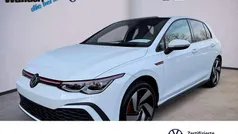Weiß Neu 2024 VW Golf VIII GTI Limousine | 35.954 € (Superpreis)