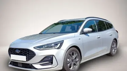 Gebraucht Ford Focus ST-Line X 155 PS (114 kW) 2024 Silber