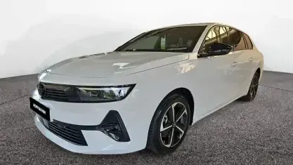 Gebraucht Opel Astra 131 PS (96 kW) 2024 Arktisweiß Kleinwagen