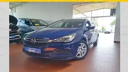 Gebraucht Opel Astra Edition 150 PS (110 kW) 2019 Blau Kombi