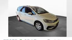 Pure white Gebraucht 2024 VW Touran Comfortline Van / Kleinbus | 35.440 € (Fairer Preis)