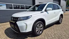 Weiß Neu 2025 Suzuki Vitara Comfort SUV | 23.990 € (Fairer Preis)