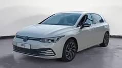 Weiß Gebraucht 2022 VW Golf VIII Active Limousine | 21.460 € (Fairer Preis)