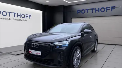 Gebraucht Audi Q4 e-tron S-Line 150 kW (204 PS) 2023 Schwarz SUV