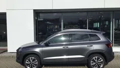 Graphitegrau metallic (metallic) Gebraucht 2024 Skoda Karoq Selection SUV | 29.990 € (Guter Preis)