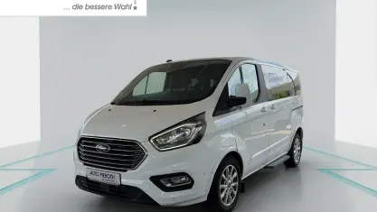 Gebraucht Ford Tourneo Custom Titanium 150 PS (110 kW) 2023 Frozen white Van