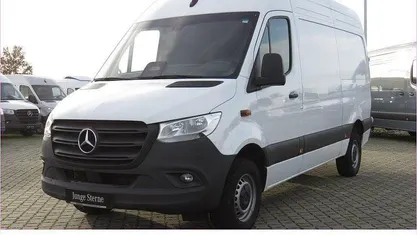 Arktikweiß Gebraucht 2024 Mercedes Sprinter Van | 41.591 € (Fairer Preis)