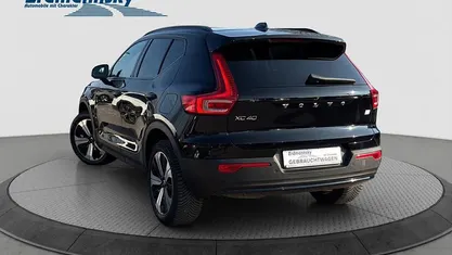 Gebraucht Volvo XC40 Core 169 kW (231 PS) 2022 Schwarz SUV