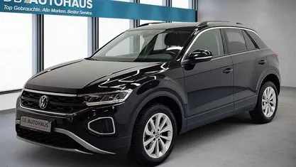Schwarz Gebraucht 2023 VW T-Roc Life SUV | 24.490 € (Fairer Preis)