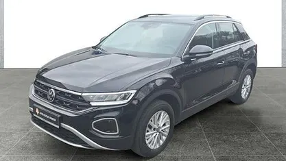 Second-hand VW T-Roc Life 150 CP (110 kW) 2024 Negru SUV