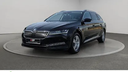 Gebraucht Skoda Superb Premium Edition 150 PS (110 kW) 2022 Kombi