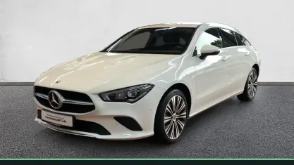 Gebraucht Mercedes CLA250e Shooting Brake 160 PS (117 kW) 2022 Polarweis (weiß) Kombi