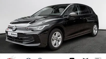 Gebraucht 2024 VW Golf VIII Life Limousine | 28.240 € (Fairer Preis)