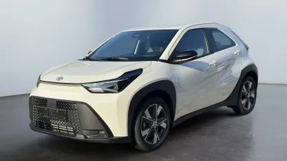 Neu Toyota Aygo X Comfort 116 PS (85 kW) 2026 Super white SUV