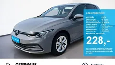 Gebraucht 2024 VW Golf VIII Life Limousine | 22.360 € (Fairer Preis)
