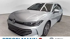 Silber Gebraucht 2025 VW Passat Elegance Kombi | 40.590 € (Superpreis)