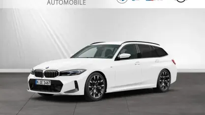 Gebraucht BMW 330 M Sport 245 PS (180 kW) 2025 Alpinweiss Kombi