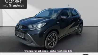 Gebraucht Toyota Aygo X Play 72 PS (52 kW) 2022 Schwarz SUV