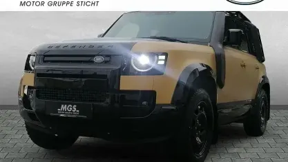 Gebraucht Land Rover Defender 349 PS (256 kW) 2026 Deep sandglow yellow SUV