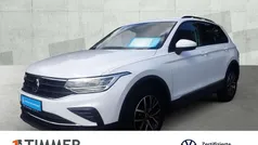 Weiß Gebraucht 2021 VW Tiguan Life SUV | 26.440 € (Fairer Preis)