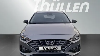 Silber Gebraucht 2021 Hyundai i30 Edition 30 Limousine | 16.790 € (Fairer Preis)