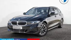 Black sapphire Gebraucht 2024 BMW 330e Comfort Edition Kombi | 39.950 € (Superpreis)