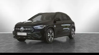 Gebraucht Mercedes GLA200 Progressive 163 PS (119 kW) 2023 Schwarz SUV