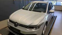 Silber Gebraucht 2022 VW Golf VIII Life Kombi | 19.990 € (Fairer Preis)