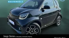 Gebraucht 2024 Smart ForTwo Electric Drive Exclusive Coupé | 16.990 € (Etwas zu teuer)